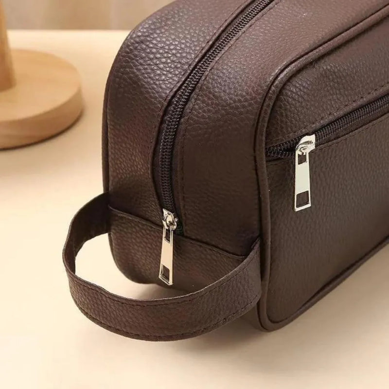 Bolsa Necessaire Masculina de Couro.